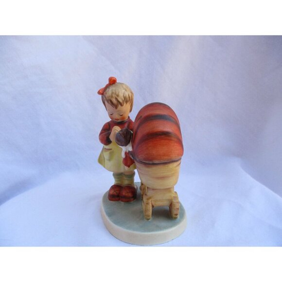 Hummel Goebel figurine Doll Mother #67 Mother's Day‎ gift collectible Figurine - Picture 4 of 6